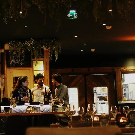 Edelweiss Hotel 3*