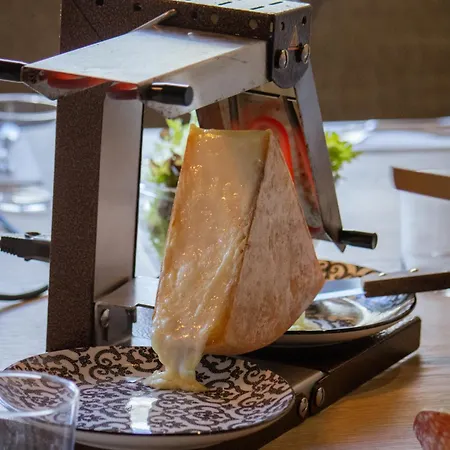 雪绒花酒店 酒店 3*