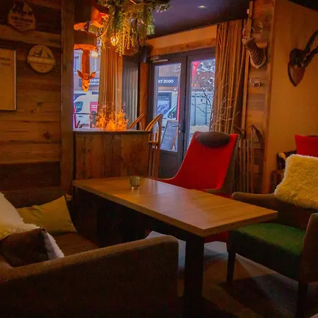 雪绒花酒店 酒店