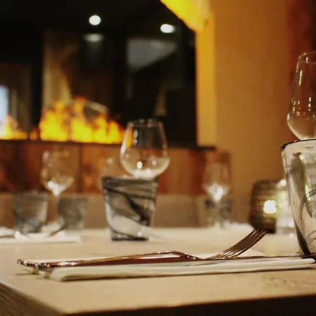 雪绒花酒店 3* 谷雪维尔